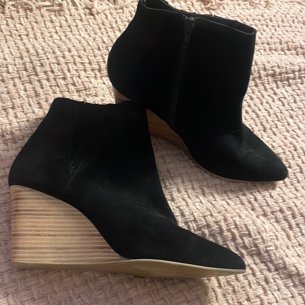 Barely worn, bought a year ago for an event